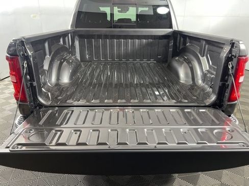 New 2026 RAM 1500 Big Horn AWD/4WD image 7