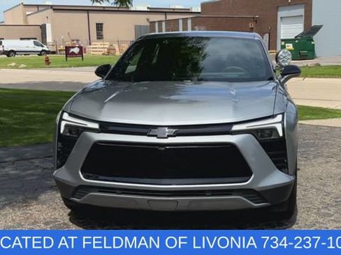 Used 2024 Chevrolet Blazer EV AWD Police image 3