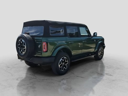 Used 2024 Ford Bronco Outer Banks AWD/4WD image 8