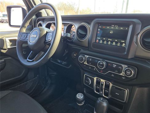 Certified 2023 Jeep Wrangler Sport S image 9