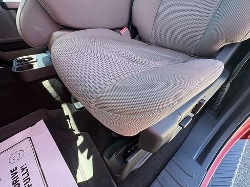 Used 2018 Ford F150 XLT w/ Equipment Group 302A Luxury AWD/4WD image 31