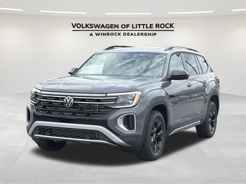 New 2026 Volkswagen Atlas Peak Edition AWD/4WD image 1
