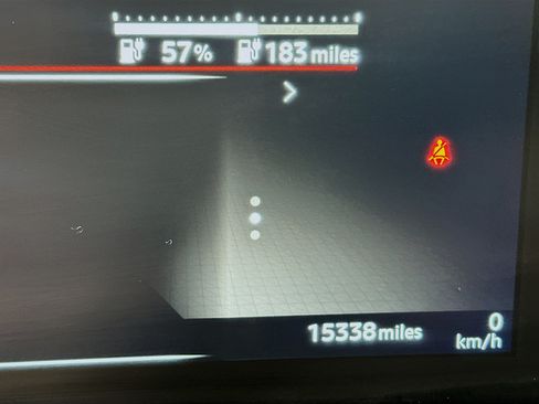 Used 2023 Nissan Ariya FWD image 19
