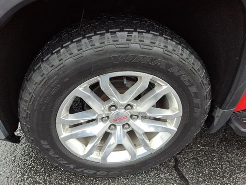 Used 2019 GMC Sierra 1500 SLT w/ SLT Premium Package image 22