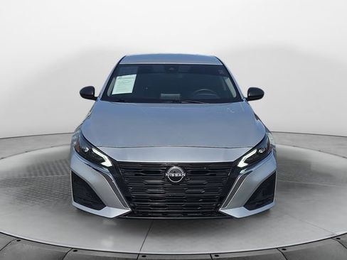 Used 2024 Nissan Altima 2.5 SV image 8