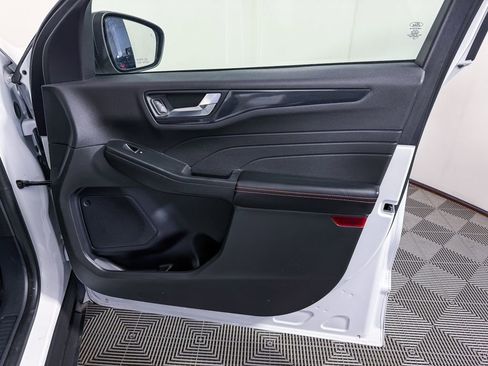 Used 2023 Ford Escape ST-Line image 47