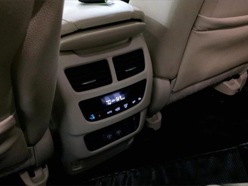 Used 2017 Acura MDX SH-AWD image 34