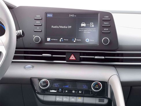 New 2026 Hyundai Elantra Sport FWD image 38