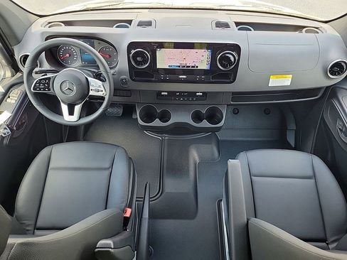 New 2024 Mercedes-Benz Sprinter 2500 image 12