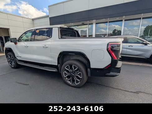 Used 2026 GMC Sierra EV Denali AWD/4WD image 10