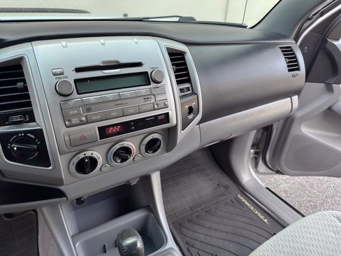 Used 2011 Toyota Tacoma w/ SR5 Pkg #2 image 22