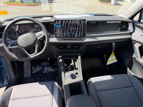 New 2026 Volkswagen Tiguan SE AWD/4WD image 15