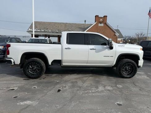 Used 2023 Chevrolet Silverado 2500 High Country w/ Z71 Off-Road Package image 8