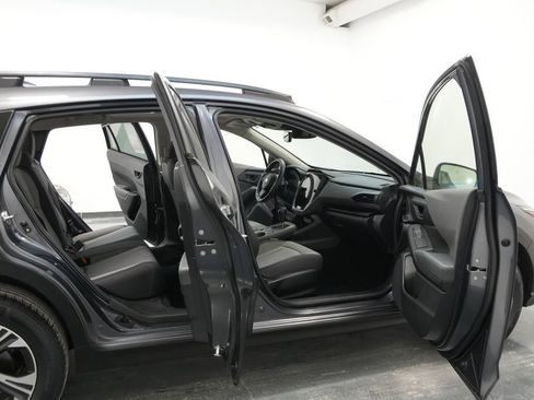 Used 2024 Subaru Crosstrek 2.0i Premium image 31