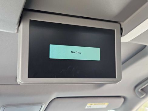 Used 2020 Honda Pilot Touring image 30