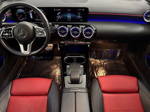 Used 2023 Mercedes-Benz CLA 250 4MATIC image 27