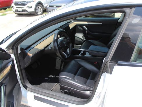 Used 2021 Tesla Model 3 Standard Range Plus RWD image 10
