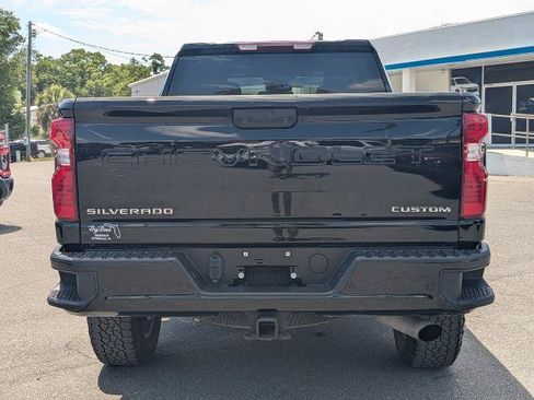 Used 2025 Chevrolet Silverado 2500 Custom w/ Custom Value Package AWD/4WD image 5