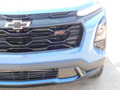 New 2026 Chevrolet Equinox RS w/ LPO, Floor Liner Package AWD/4WD image 9