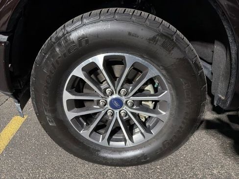 Used 2019 Ford F150 XLT w/ Equipment Group 302A Luxury image 4