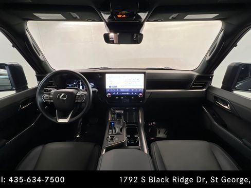 Used 2024 Lexus GX 550 w/ Accessory Package (Z1) AWD/4WD image 9