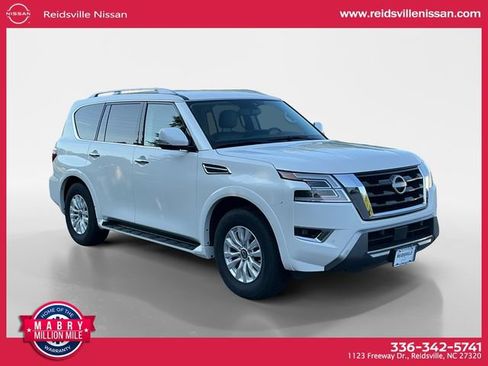 Used 2024 Nissan Armada SV AWD/4WD image 8