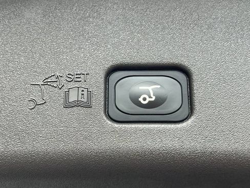 Used 2025 Lincoln Nautilus Black Label AWD/4WD image 42