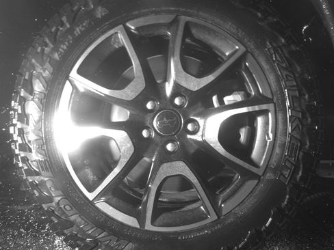 Used 2025 Jeep Compass Trailhawk image 13