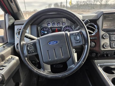Used 2015 Ford F350 Lariat image 32