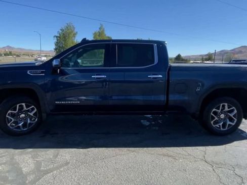 Used 2023 GMC Sierra 1500 SLT w/ SLT Convenience Package AWD/4WD image 5