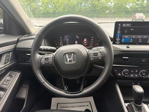 Used 2023 Honda Accord EX-L image 13