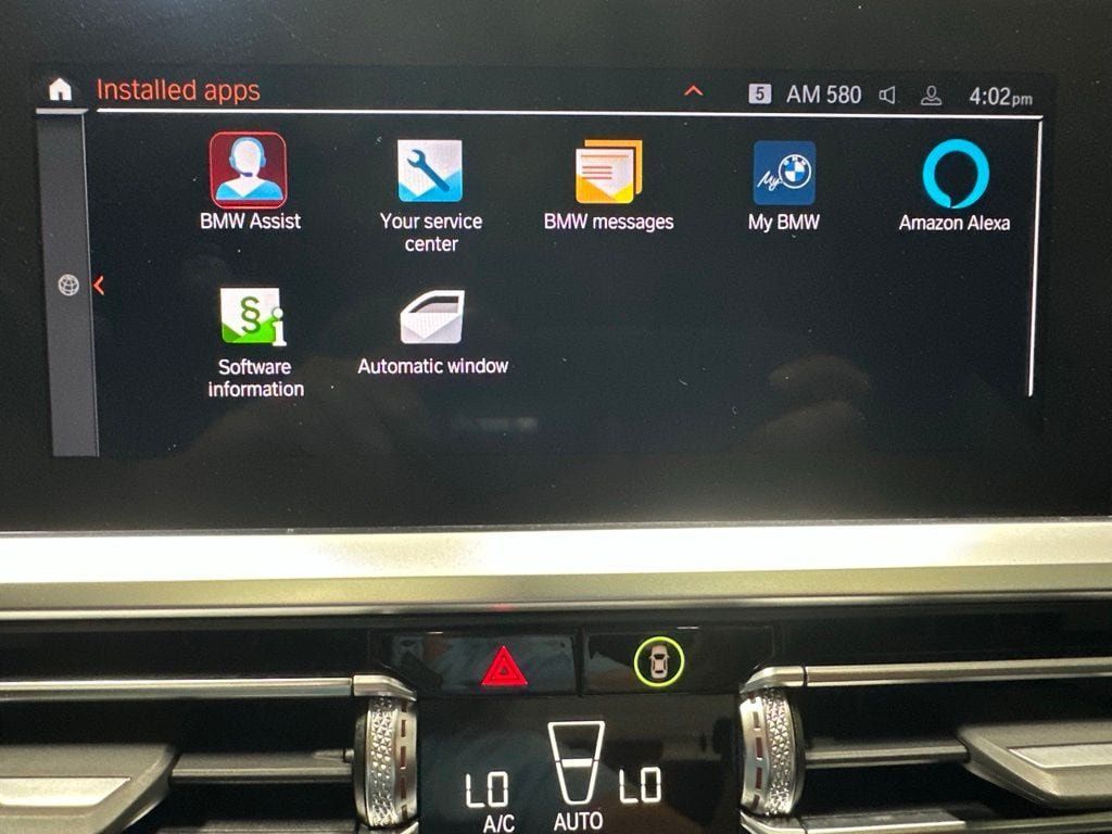Used 2022 BMW 330i xDrive Sedan AWD/4WD image 32