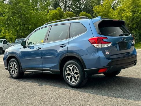 Used 2020 Subaru Forester Premium AWD/4WD image 5