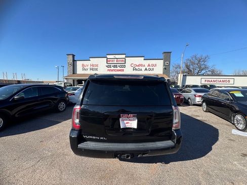 Used 2015 GMC Yukon XL SLT w/ Open Road Package AWD/4WD image 8
