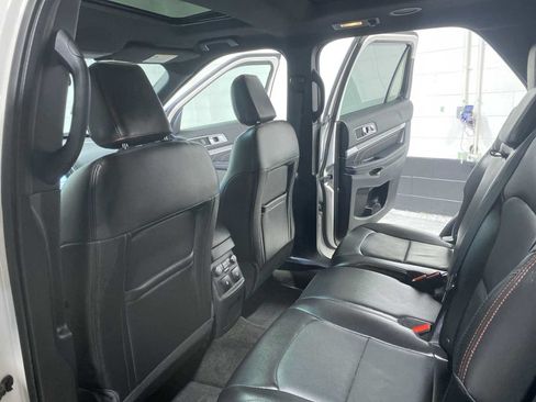 Used 2018 Ford Explorer Sport w/ Equipment Group 401A AWD/4WD image 12