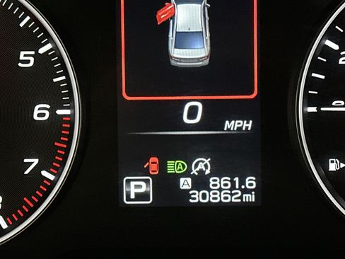 Used 2024 Subaru Legacy Premium image 21