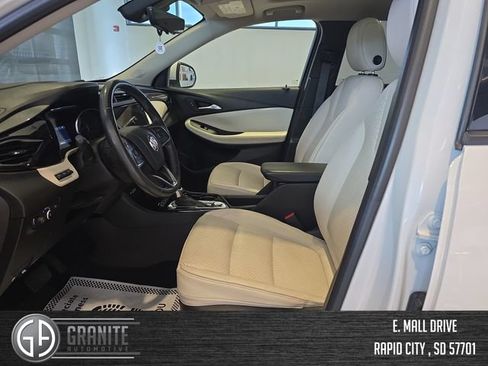 Used 2021 Buick Encore GX Essence w/ Advanced Technology Package AWD/4WD image 9