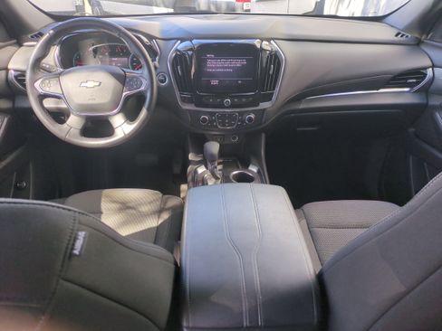 Used 2022 Chevrolet Traverse LT image 16