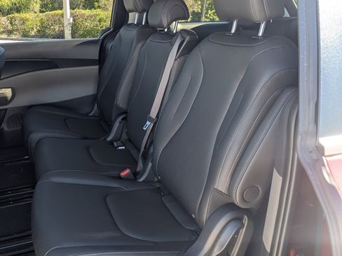 New 2026 Kia Carnival image 21