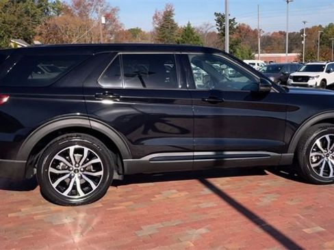 Used 2021 Ford Explorer ST w/ Equipment Group 401A image 2