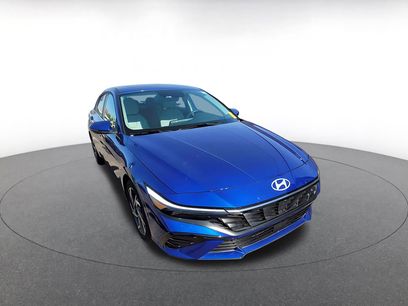 Used 2025 Hyundai Elantra Limited