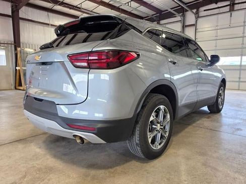 Used 2025 Chevrolet Blazer LT AWD/4WD image 5