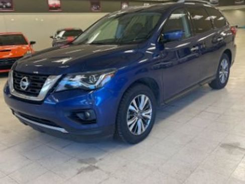 Used 2020 Nissan Pathfinder SL FWD image 1