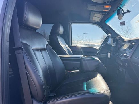 Used 2011 Ford F350 Lariat w/ FX4 4X4 Off-Road Pkg image 16