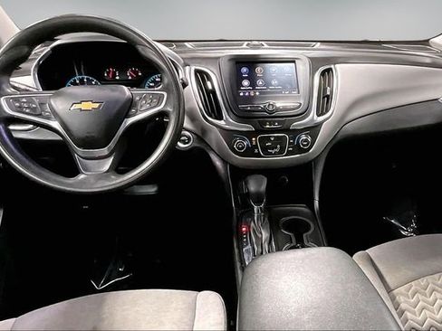 Used 2022 Chevrolet Equinox LS image 8