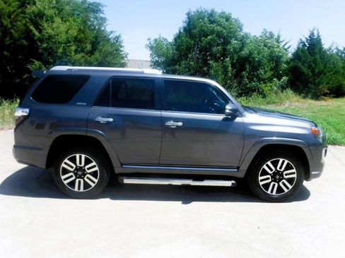 Used 2014 Toyota 4Runner Limited AWD/4WD image 4