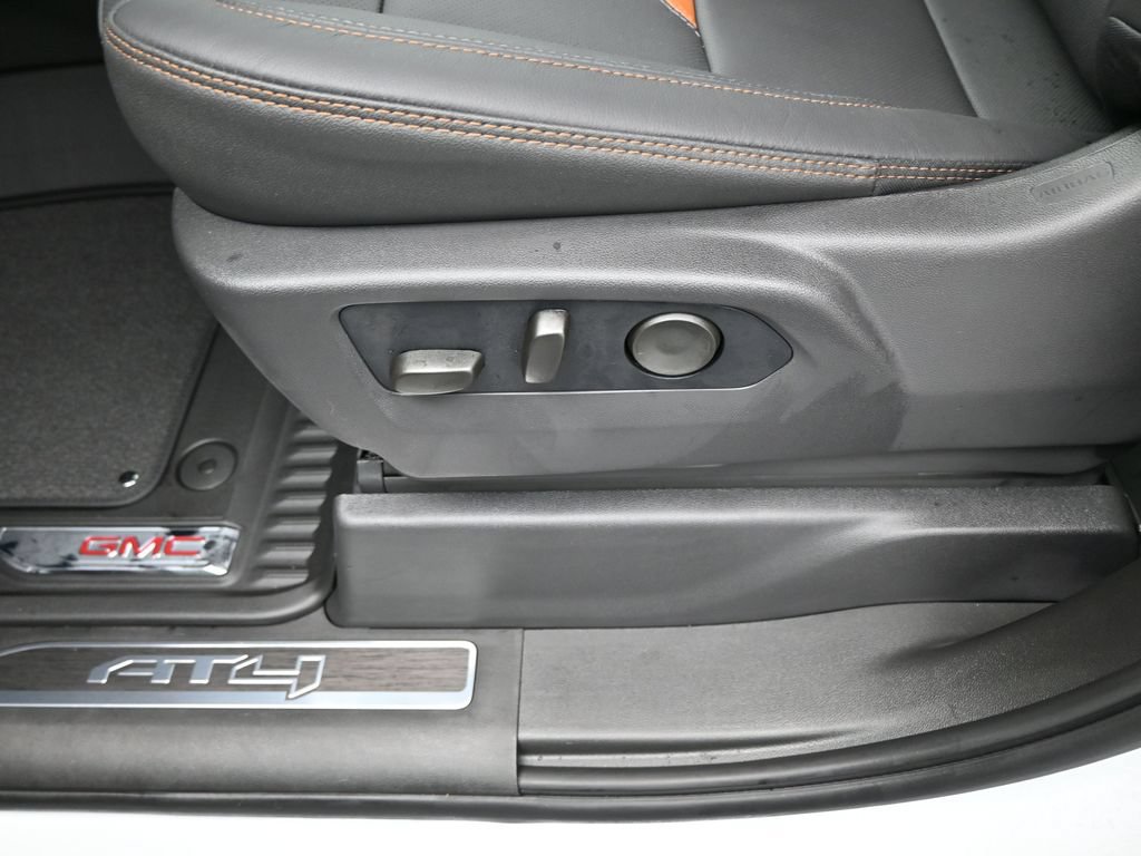 Used 2026 GMC Sierra 3500 AT4 w/ AT4 Premium Plus Package AWD/4WD image 13