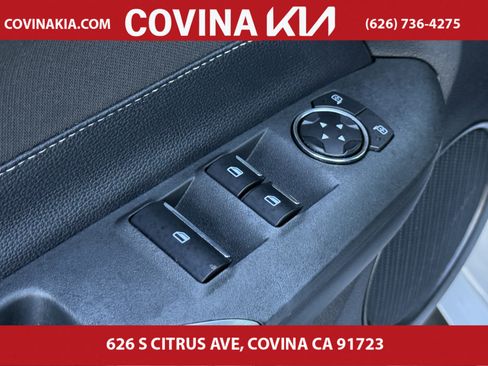 Used 2017 Ford Mustang Convertible image 13