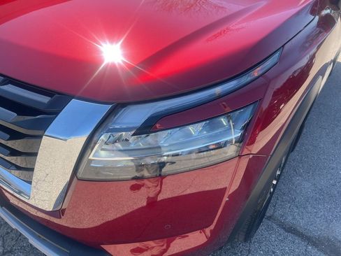 Certified 2024 Nissan Pathfinder Platinum w/ Cargo Package AWD/4WD image 29