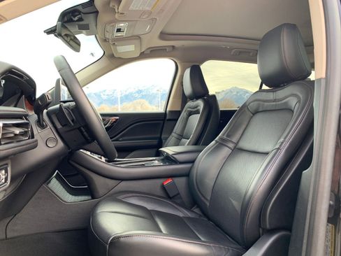 Used 2024 Lincoln Aviator Reserve image 29